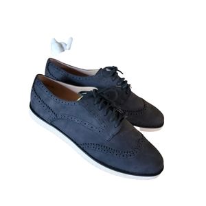 NWT Womens Wing Tip Black shoes SIZE 10